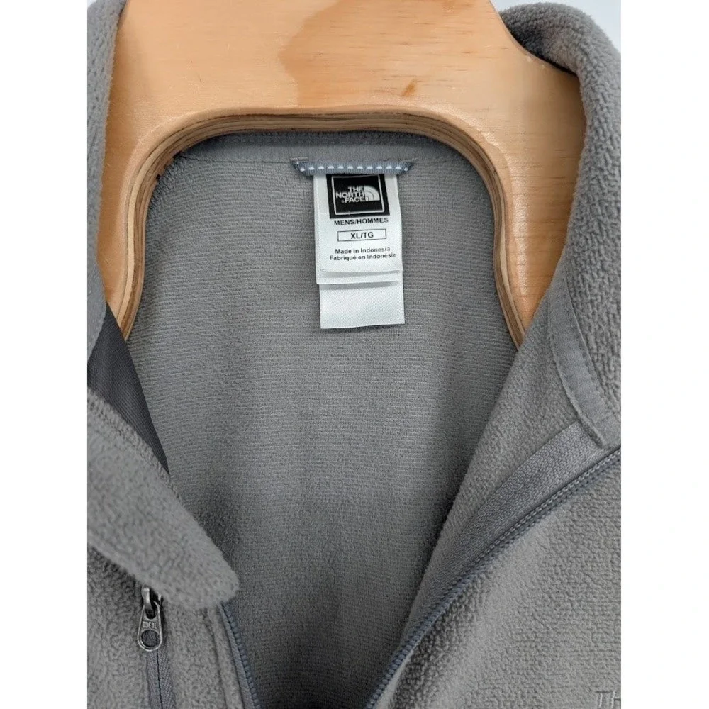 The North Face VaporWick 1/4 Zip‎ Pullover Gray Long Sleeve Men's Size XL